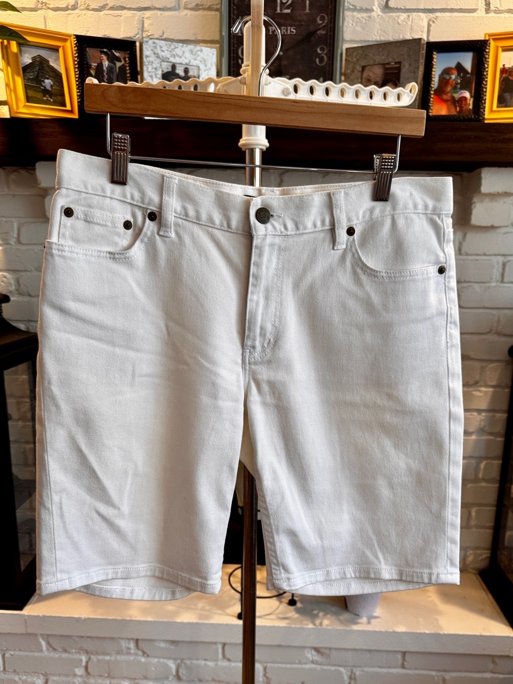 Classic Bermuda shorts by Lauren Jeans Co Size 8